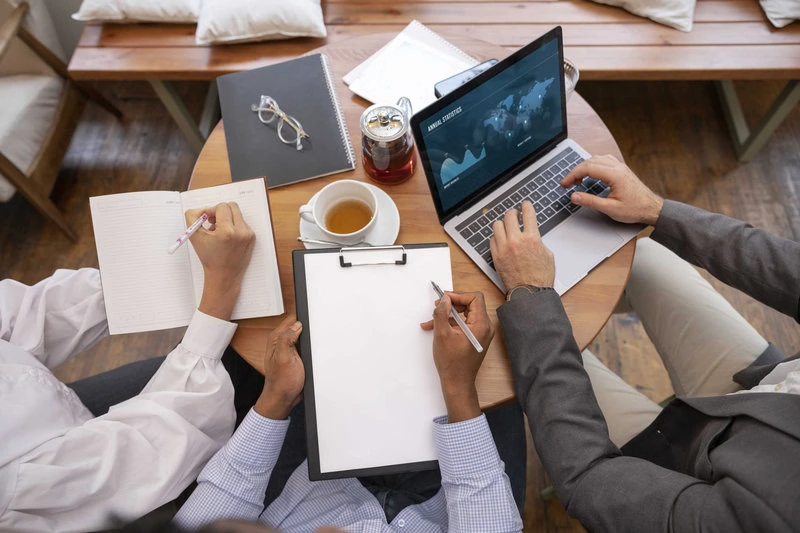 ช่วยกันทำงาน